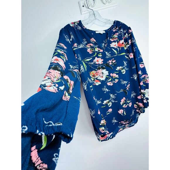 Fun2Fun Stitch Fix Top Small Navy Floral Blouse 3/4 Sleeve NWOT - Picture 6 of 8
